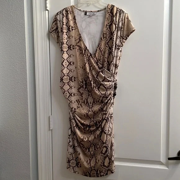 Jennifer Lopez | Dresses | Jennifer Lopez Snake Print Dress Size Xl | Poshmark Jennifer Lopez | Dresses | Jennifer Lopez Snake Print Dress Size Xl | Poshmark